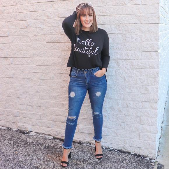 π1 LeftπPlus Size-High Rise Destructed Jeansβ€οΈHP - Picture 3 of 8